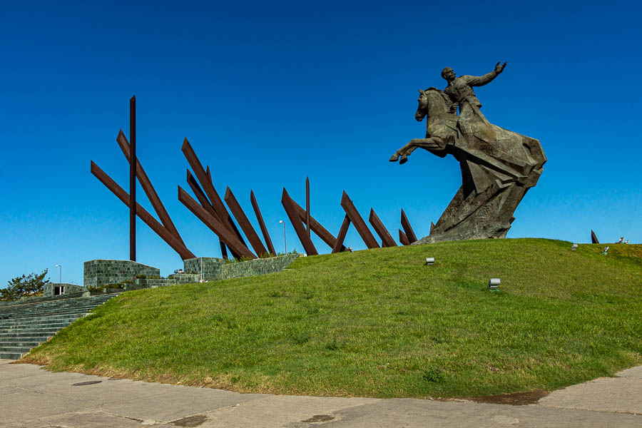 Santiago  : monument à Antonio Maceo