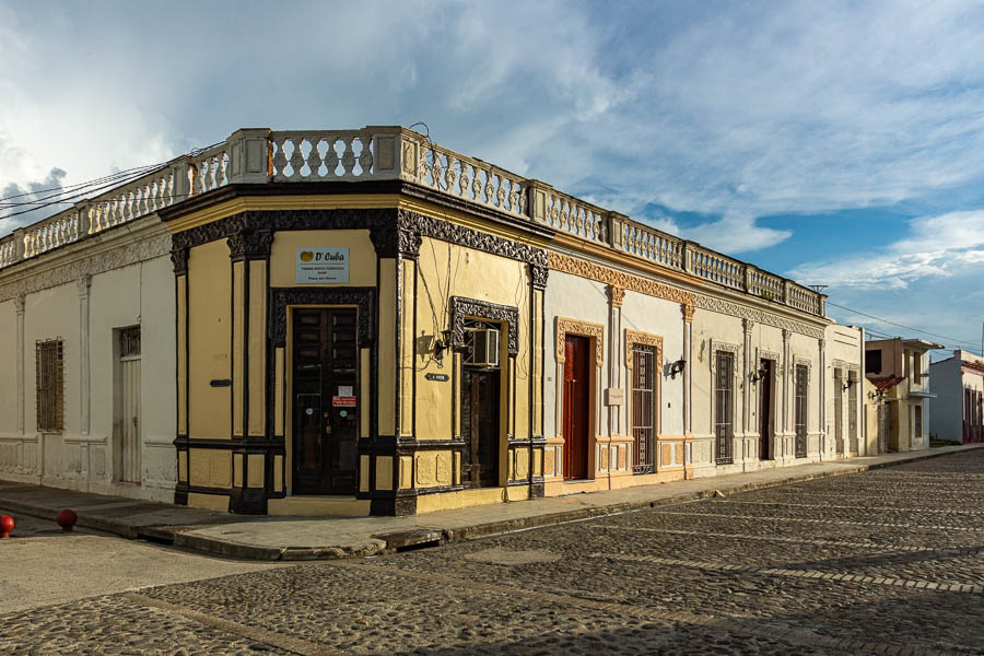 Bayamo : plaza del Himno