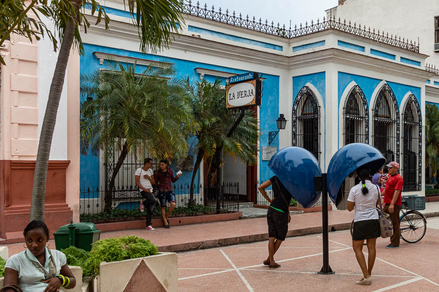 Cienfuegos : avenida 54