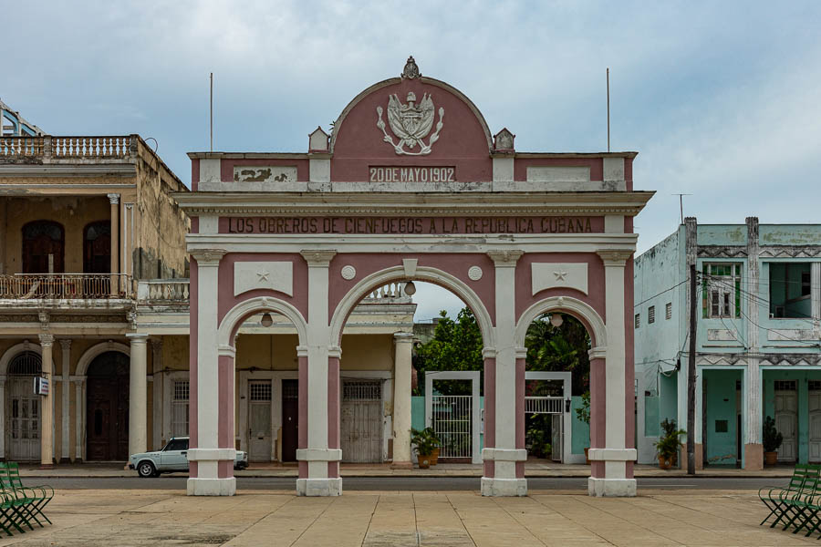 Cienfuegos : arc de triomphe