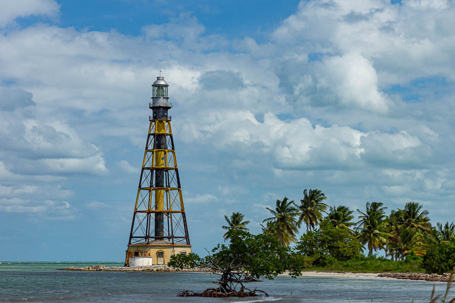 Plage de Cayo Jutia : phare