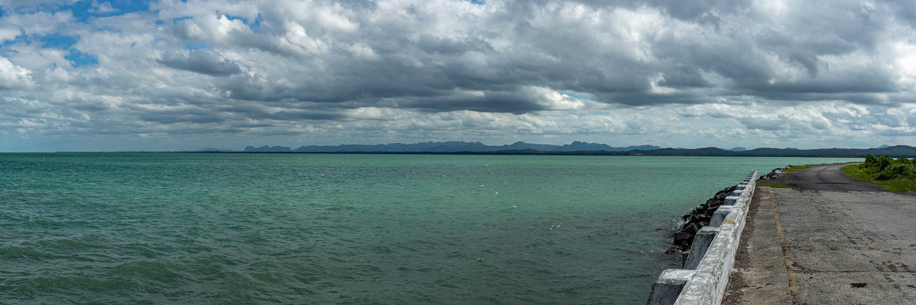 Presqu'île de Cayo Jutia : mer et montagnes