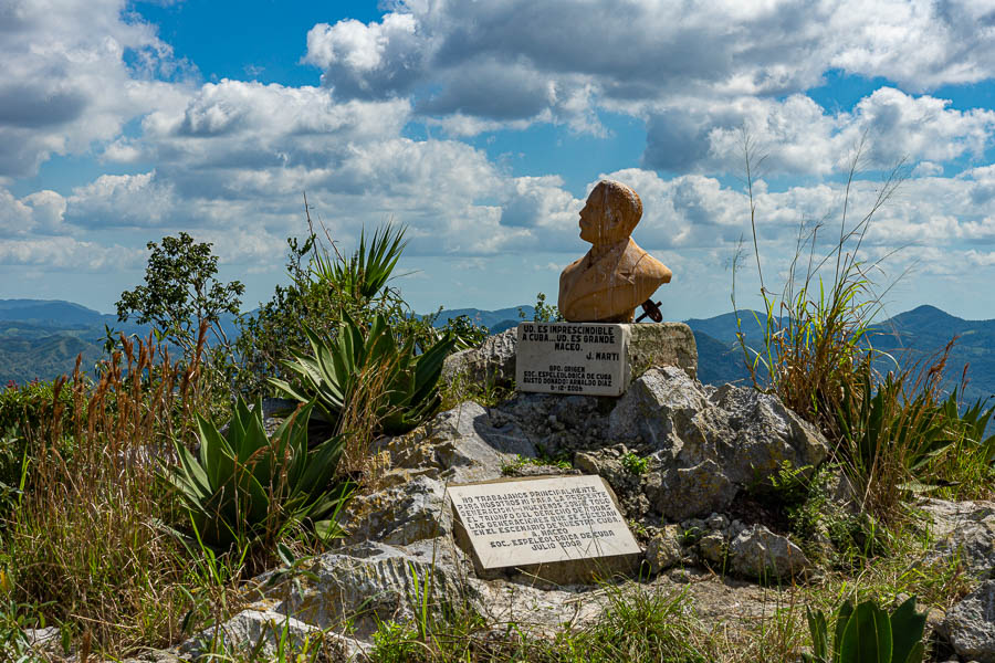 Pain de Guajaibón : sommet, 680 m, Antonio Maceo