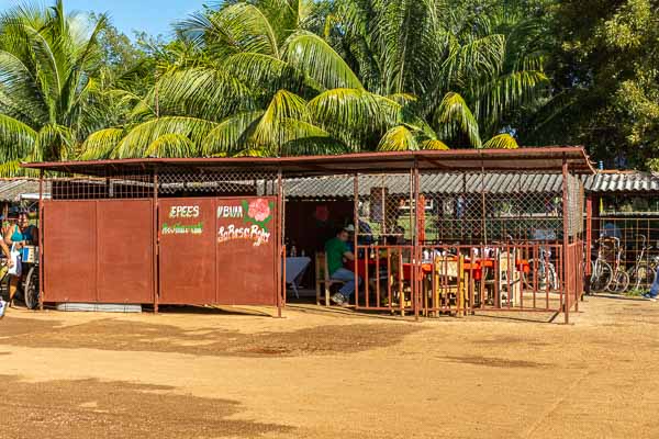 Camagüey : marché, restaurant