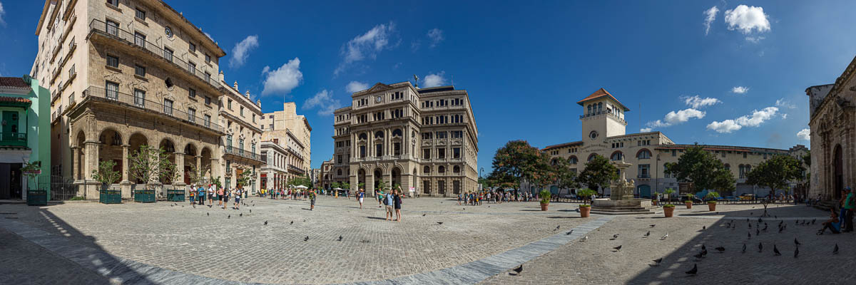 La Havane : plaza de San Francisco