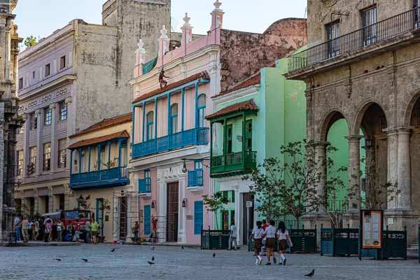La Havane : plaza de San Francisco