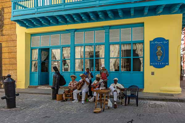 La Havane : orchestre de rue