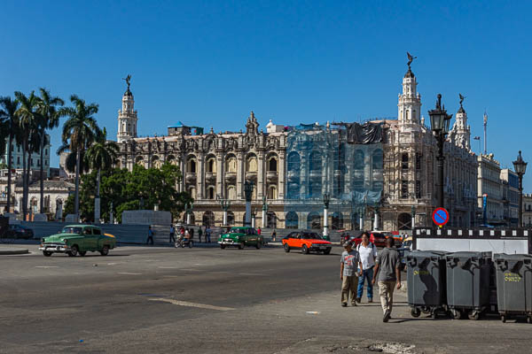 La Havane : esplanade du Capitole, Grand Théâtre (Opéra)