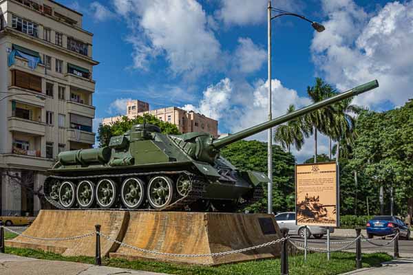 La Havane : musée de la Révolution, le char de Fidel