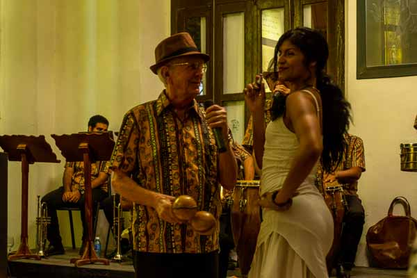 La Havane : concert du conjunto Roberto Faz