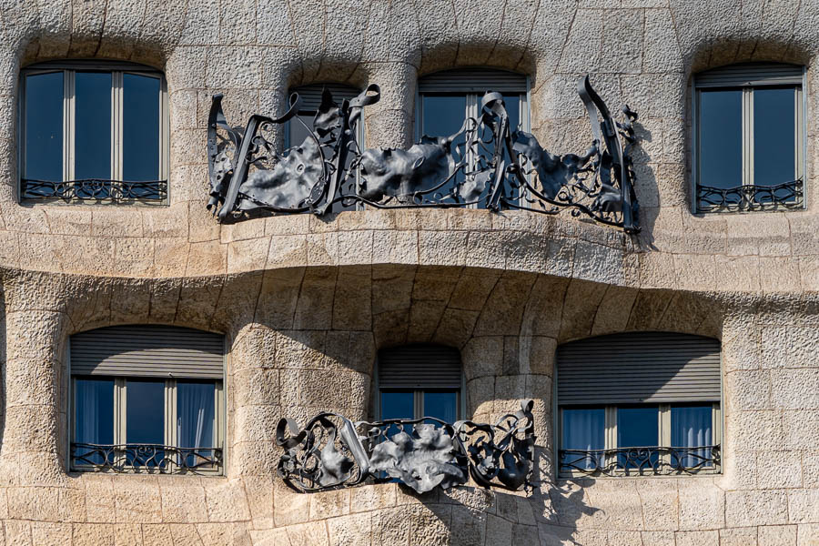 Barcelone : casa Milà (La Pedrera) par Gaudí