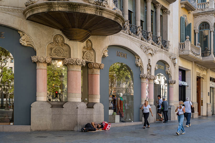 Passeig de Gràcia : casa Lleó Morera