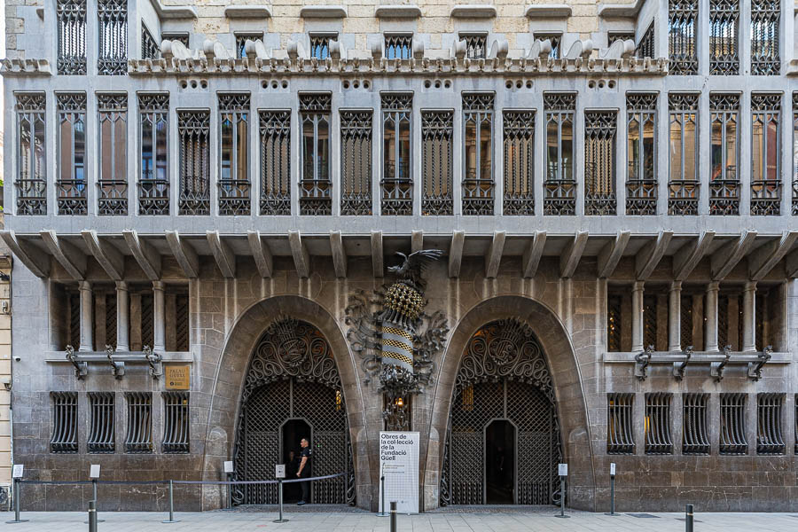 Barcelone : palais Güell par Gaudí