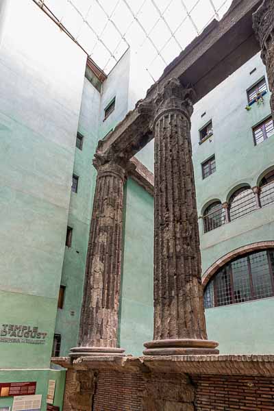 Barcelone : temple d'Auguste