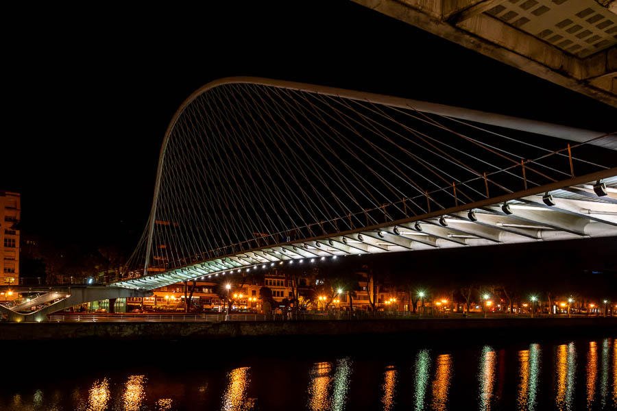 Bilbao : Zubizuri