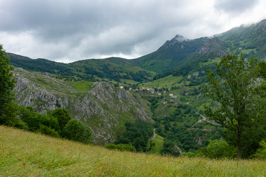 Sotres, 1045 m