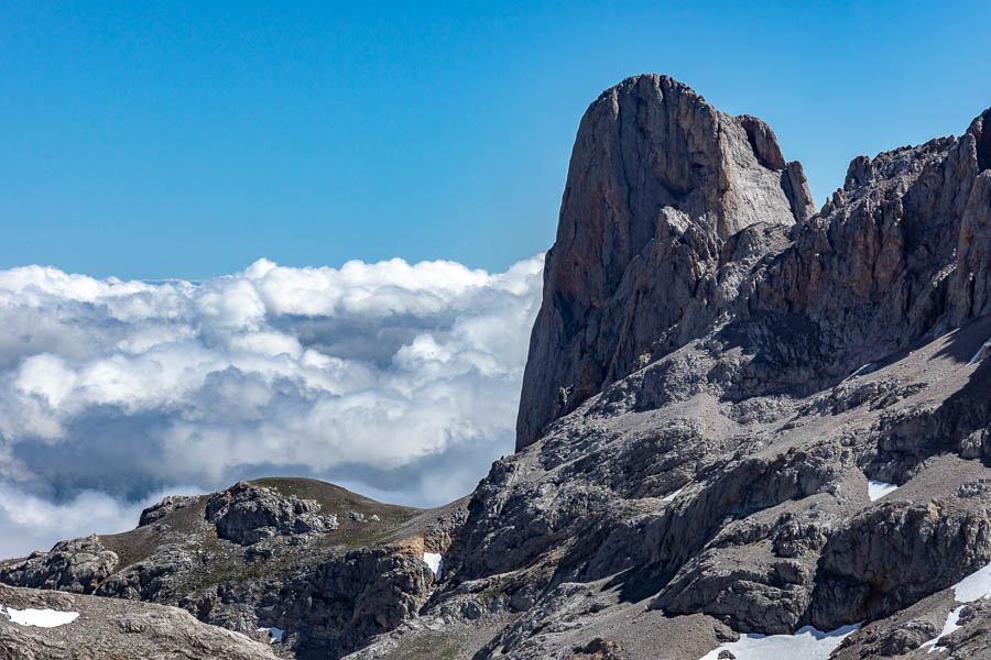 Horcados Rojos : Naranjo de Bulnes, 2518 m