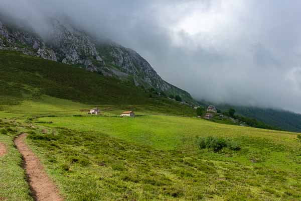 Col de Pandébano, 1217 m, refuge de la Terenosa