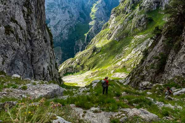 Montée de Culiembru vers Ostón