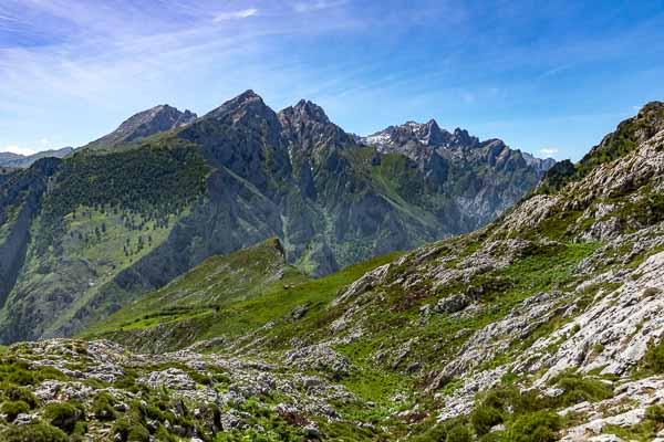 Le massif central depuis Ostón