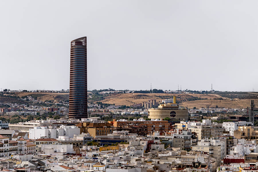 Séville, cathédrale : Giralda, vue nord-ouest, torre Sevilla