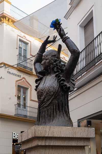 Séville : « Monumento a Pastora Imperio », danseuse de flamenco, par Luis Álvarez Duarte