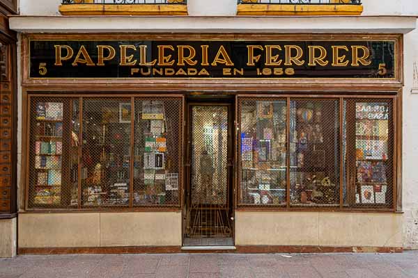 Séville, calle Sierpes : papetier