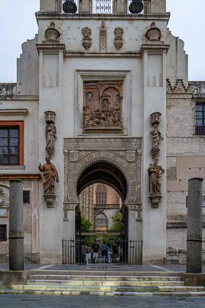 Séville, cathédrale : puerta del Perdón
