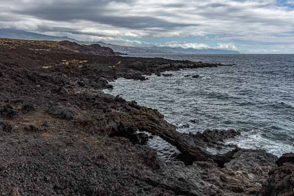 Malpaís de Güímar : coulée de lave, arche