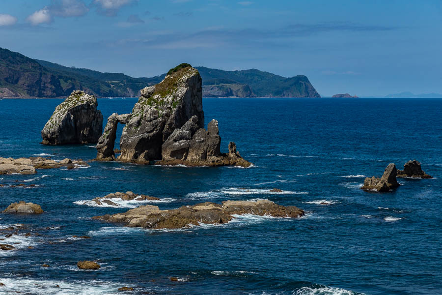 Gaztelugatxe : rochers