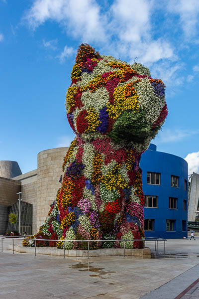 Bilbao : musée Guggenheim, « Puppy » par Jeff Koons