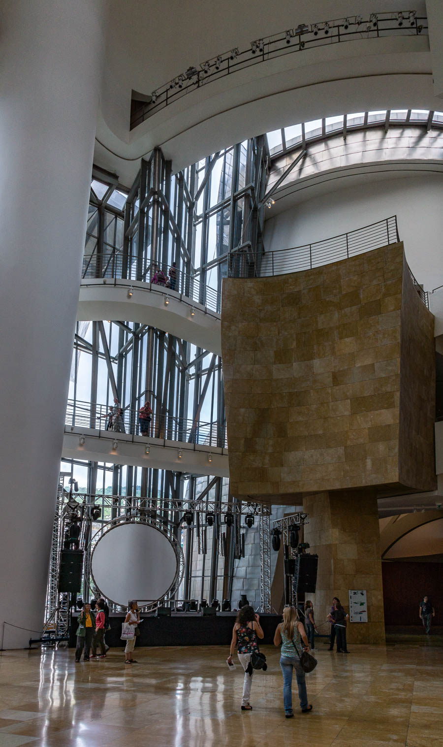 Bilbao : musée Guggenheim, atrium