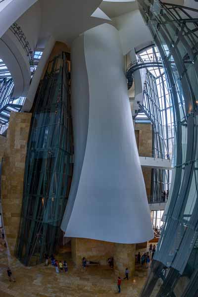 Bilbao : musée Guggenheim, atrium