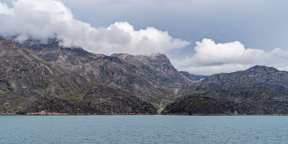 Kangerlussuatsiaq : vallée au nord