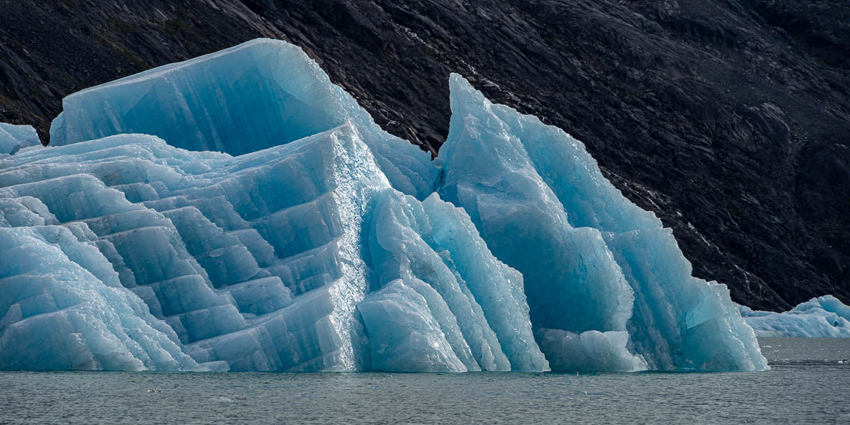 Kangerlussuatsiaq : iceberg