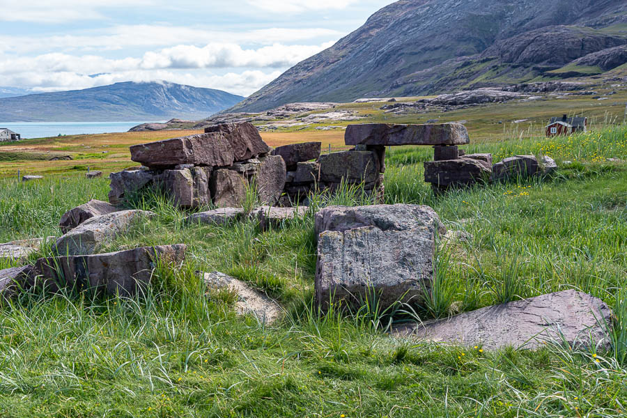 Igaliku : ruines de la cathédrale viking de Garðar