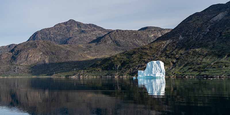 Baie de Qaqorkutulooq : iceberg