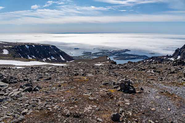 Qeqertarsuaq : fin de la randonnée, vue vers le village
