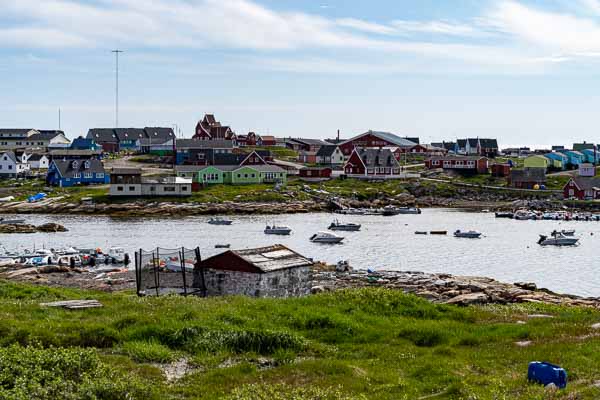 Qeqertarsuaq : centre du village