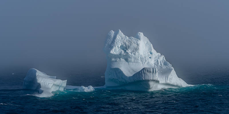 Qeqertarsuaq : iceberg