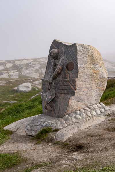 Ilulissat : monument du centenaire de la pêche au flétan