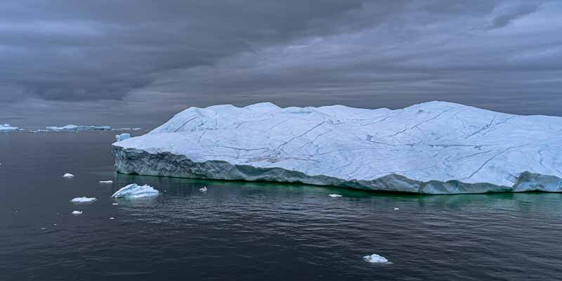 Entrée du fjord d'Ilulissat : iceberg