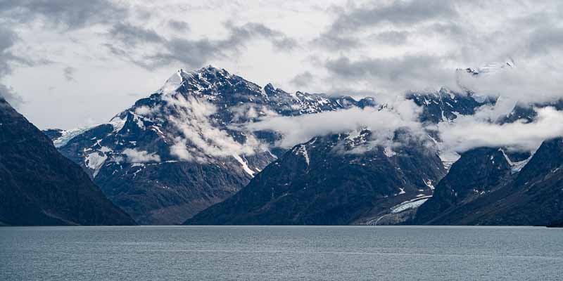 Kangerlussuatsiaq : sommet au sud