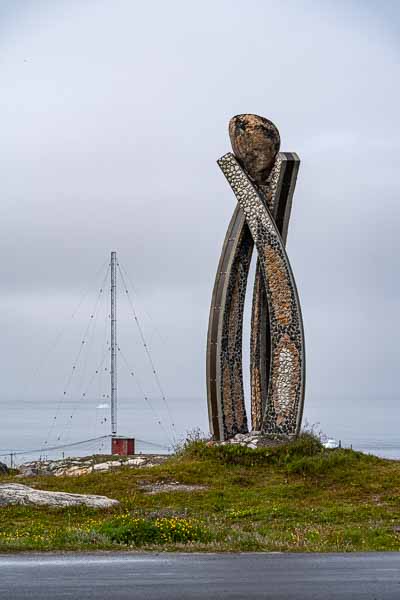 Nuuk : « Inussuk » par Niels Motzfeld
