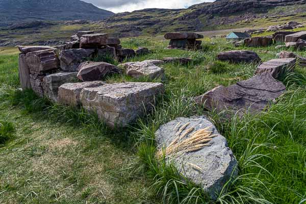 Igaliku : ruines de la cathédrale viking de Garðar