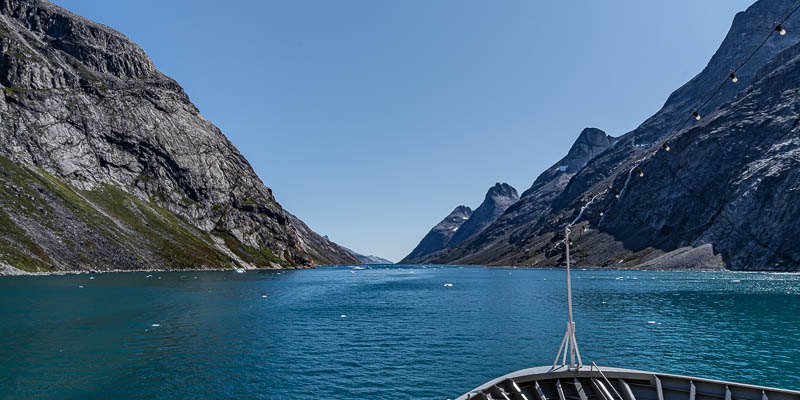 Ikerasassuaq : point le plus étroit, 450 m