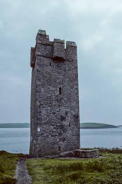 Achill Island : Kildavnet Tower