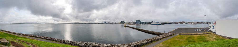 Reykjavik : vieux port depuis Þúfa 