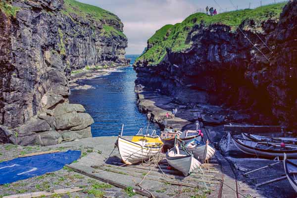 Îles Féroé, Eysturoy : port de Gjogv