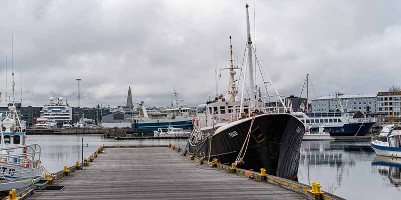 Reykjavik, vieux port : Hallgrímskirkja